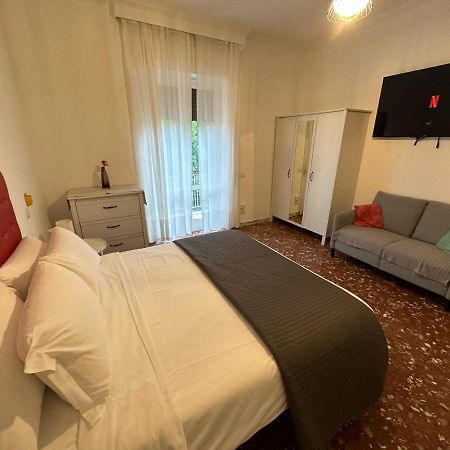 Galleria Frascati Rooms And Apartment Buitenkant foto