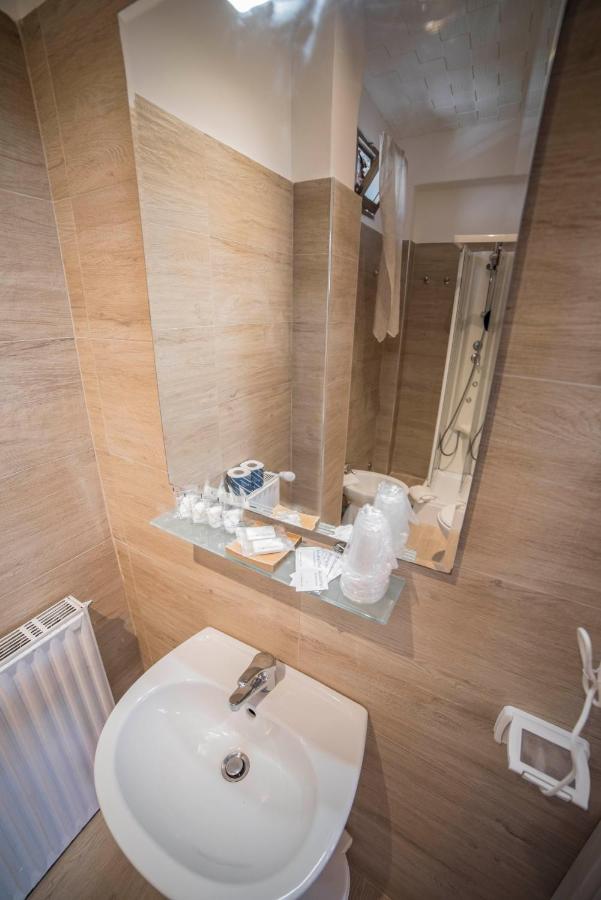 Galleria Frascati Rooms And Apartment Buitenkant foto
