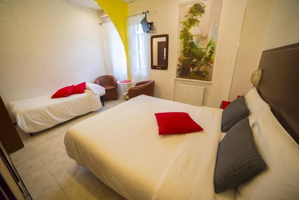 Galleria Frascati Rooms And Apartment Buitenkant foto